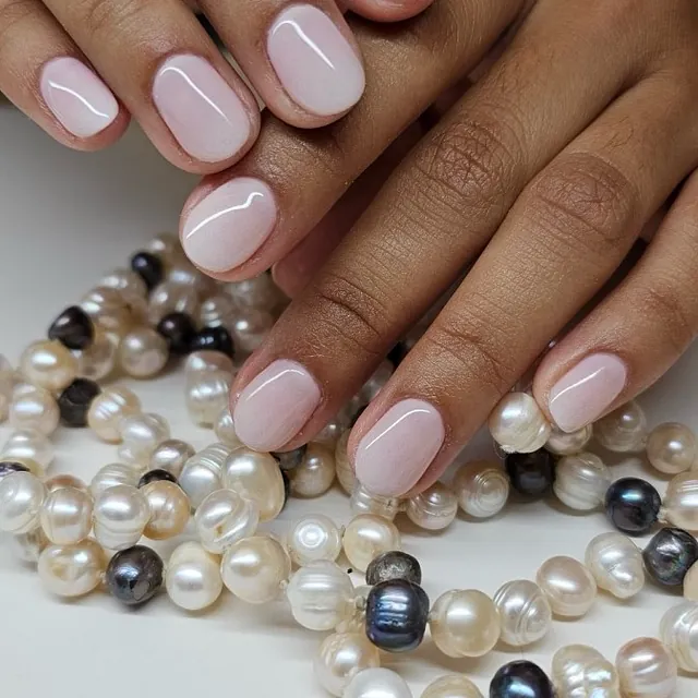 Salo Nails manicura y pedicure